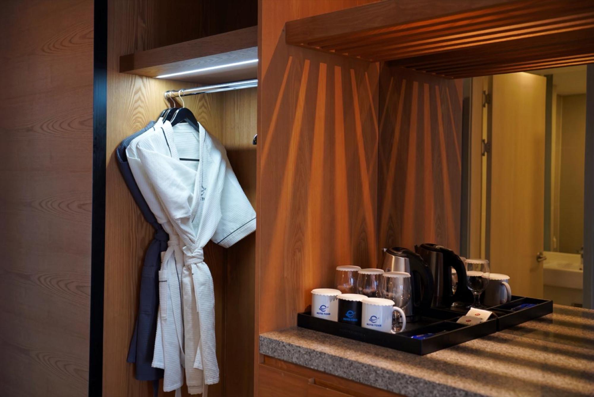 Deluxe Family Room (3 Days Free Parking)